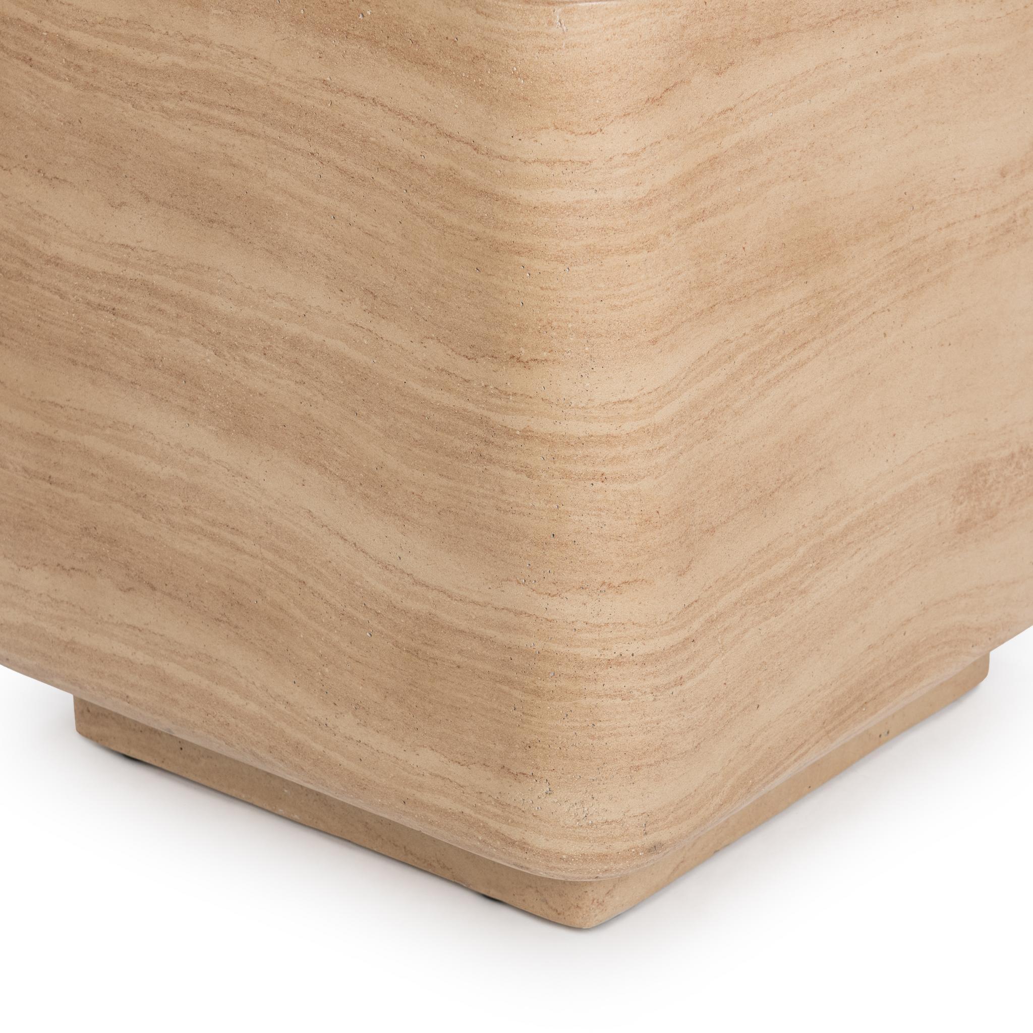 Romana - Outdoor Table