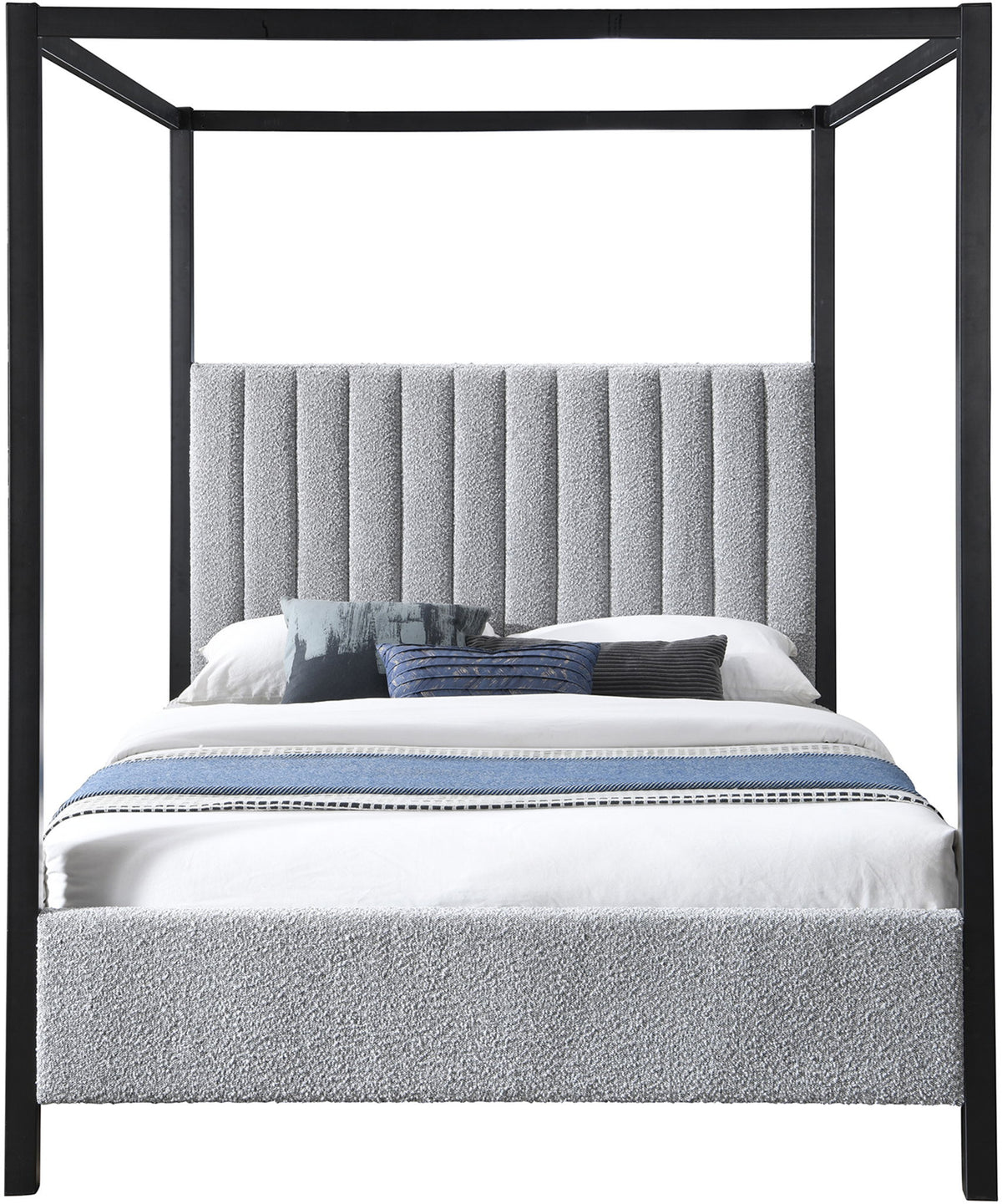 Kelly - Bed