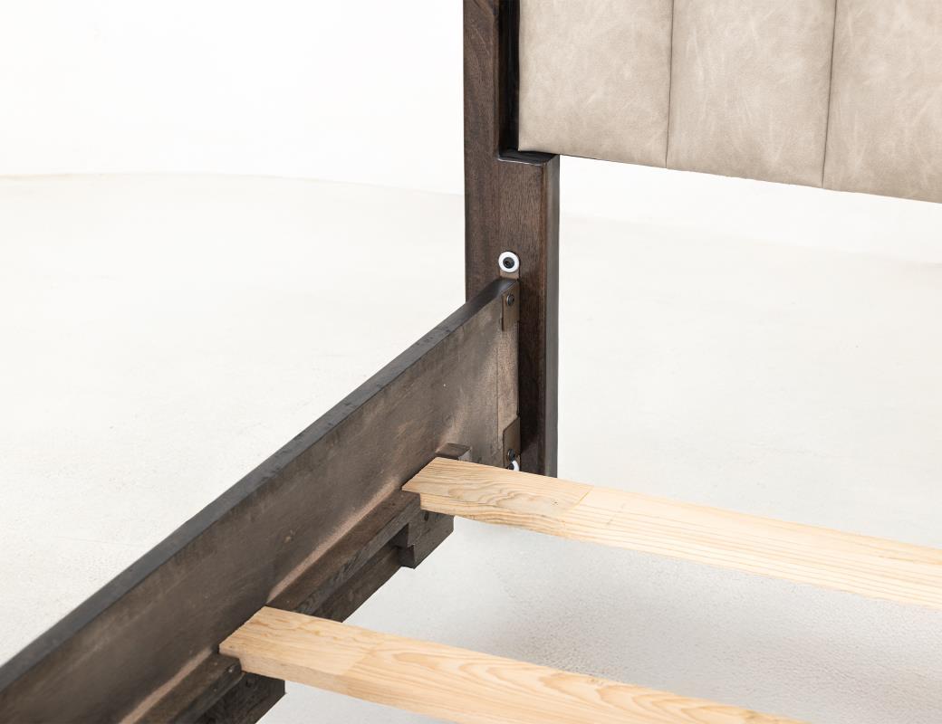 Mezquite - Upholstered Panel Bed