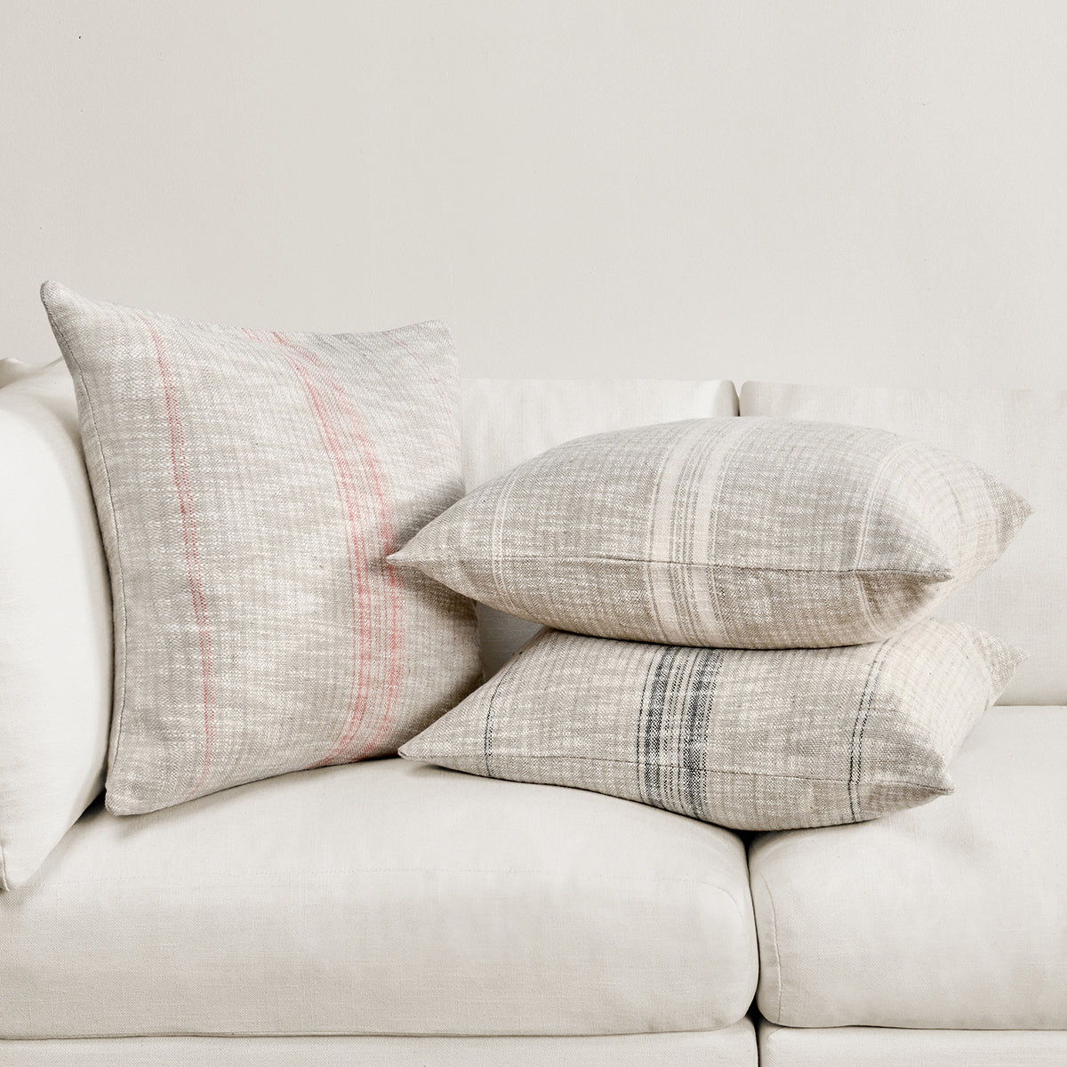 Timeless - Ria Pillow
