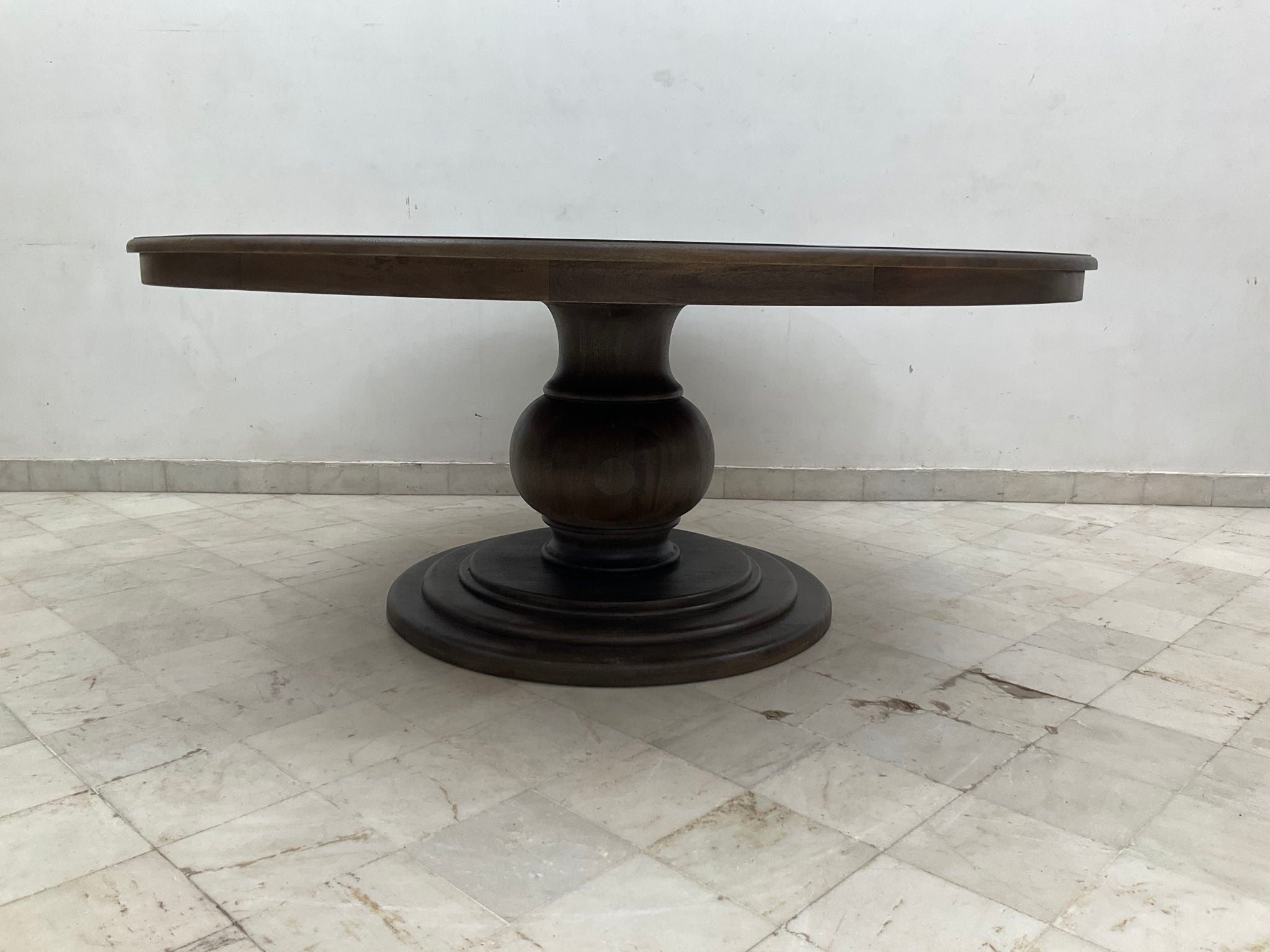 Brookside - Round Dining Table