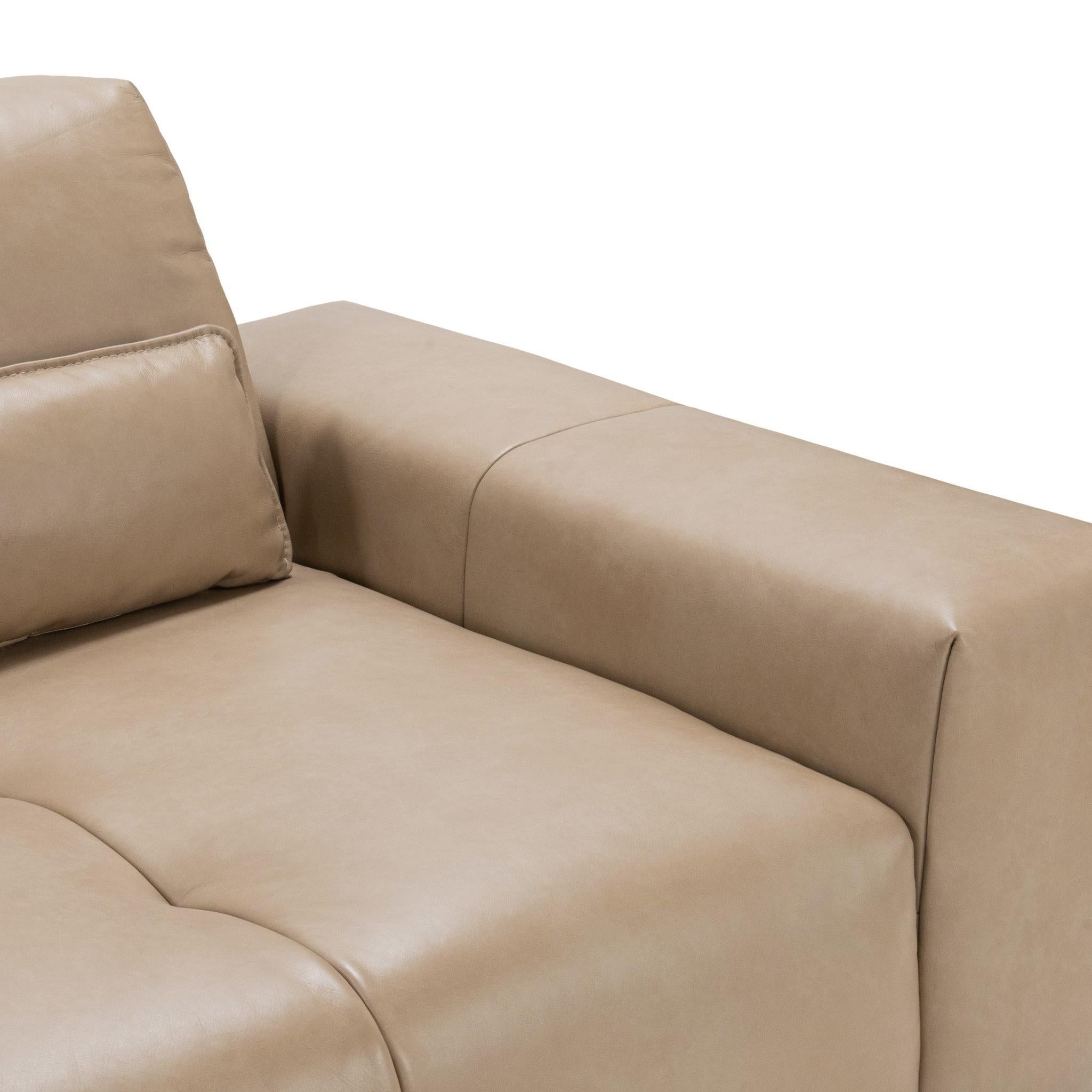 Leah - 7 Piece Sectional