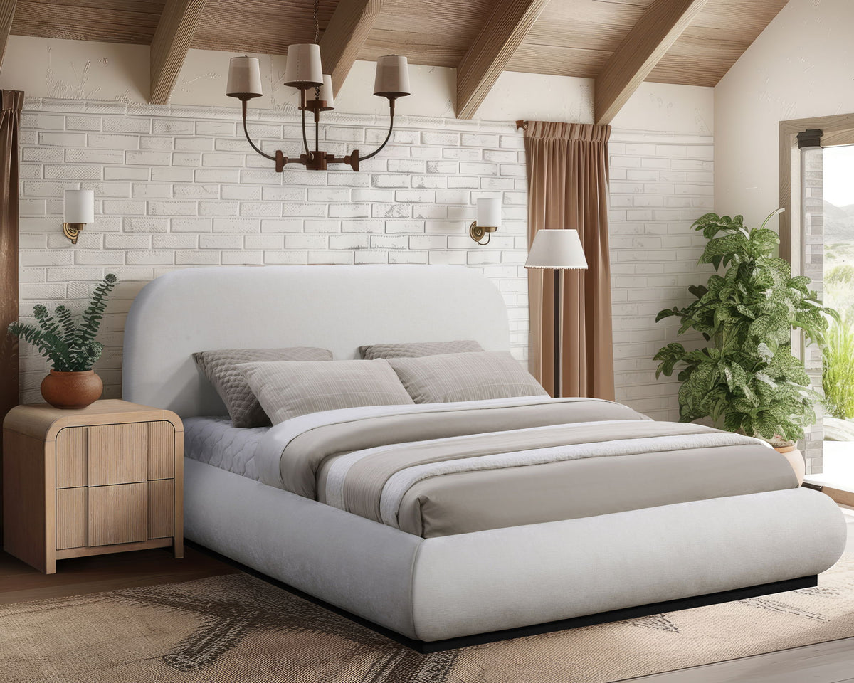 Vaughn - Chenille Bed With Black Base
