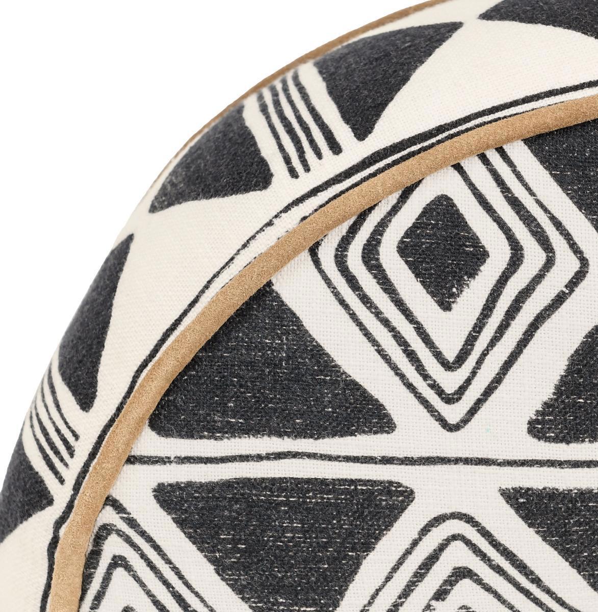 Nubia - 18" Round Pillow - Black / White - Select Living Furniture - Accent Pillows - Villa - V300075 - Nubia - 18" Round Pillow - Black / White -