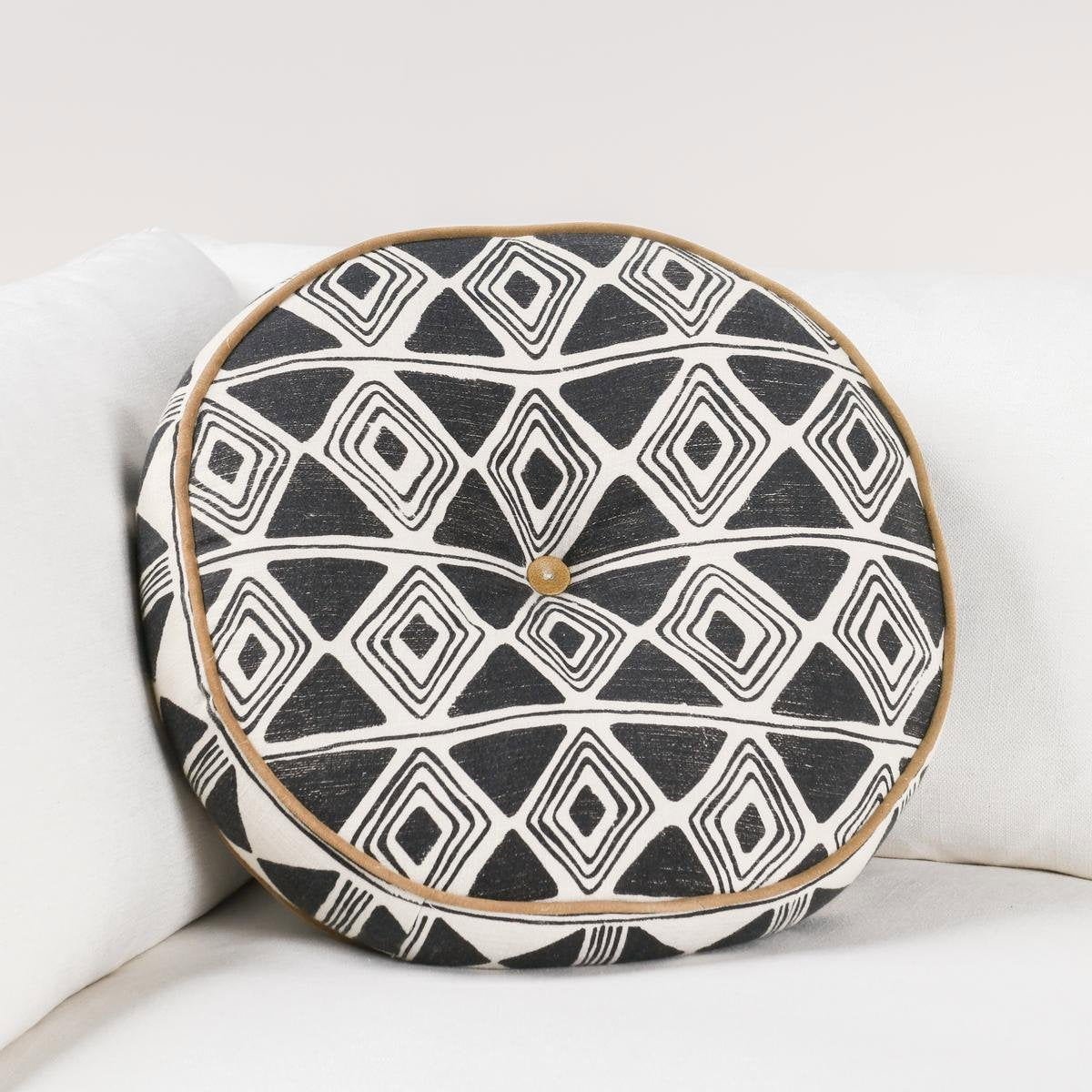 Nubia - 18" Round Pillow - Black / White - Select Living Furniture - Accent Pillows - Villa - V300075 - Nubia - 18" Round Pillow - Black / White -