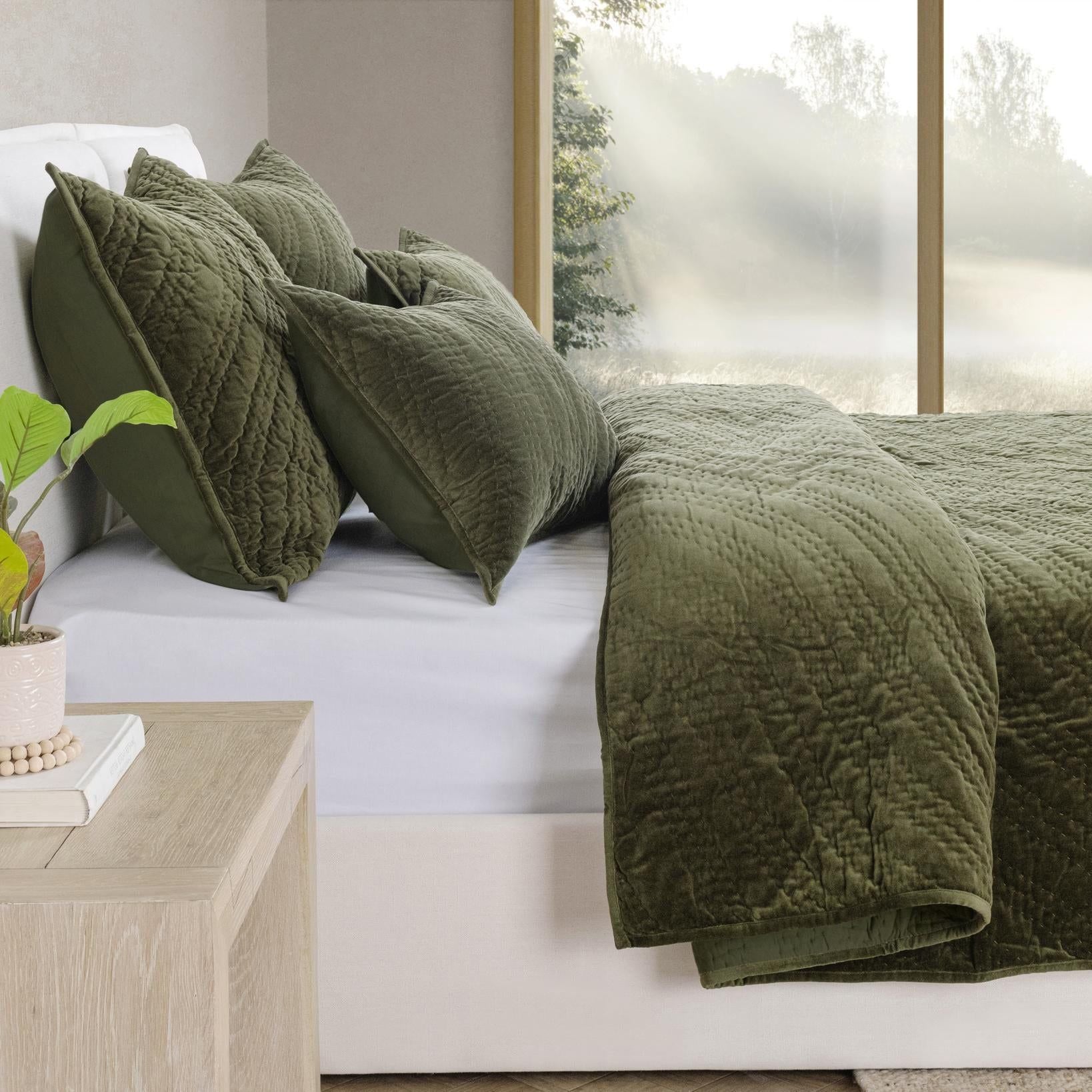 Elms - Velvet Quilt