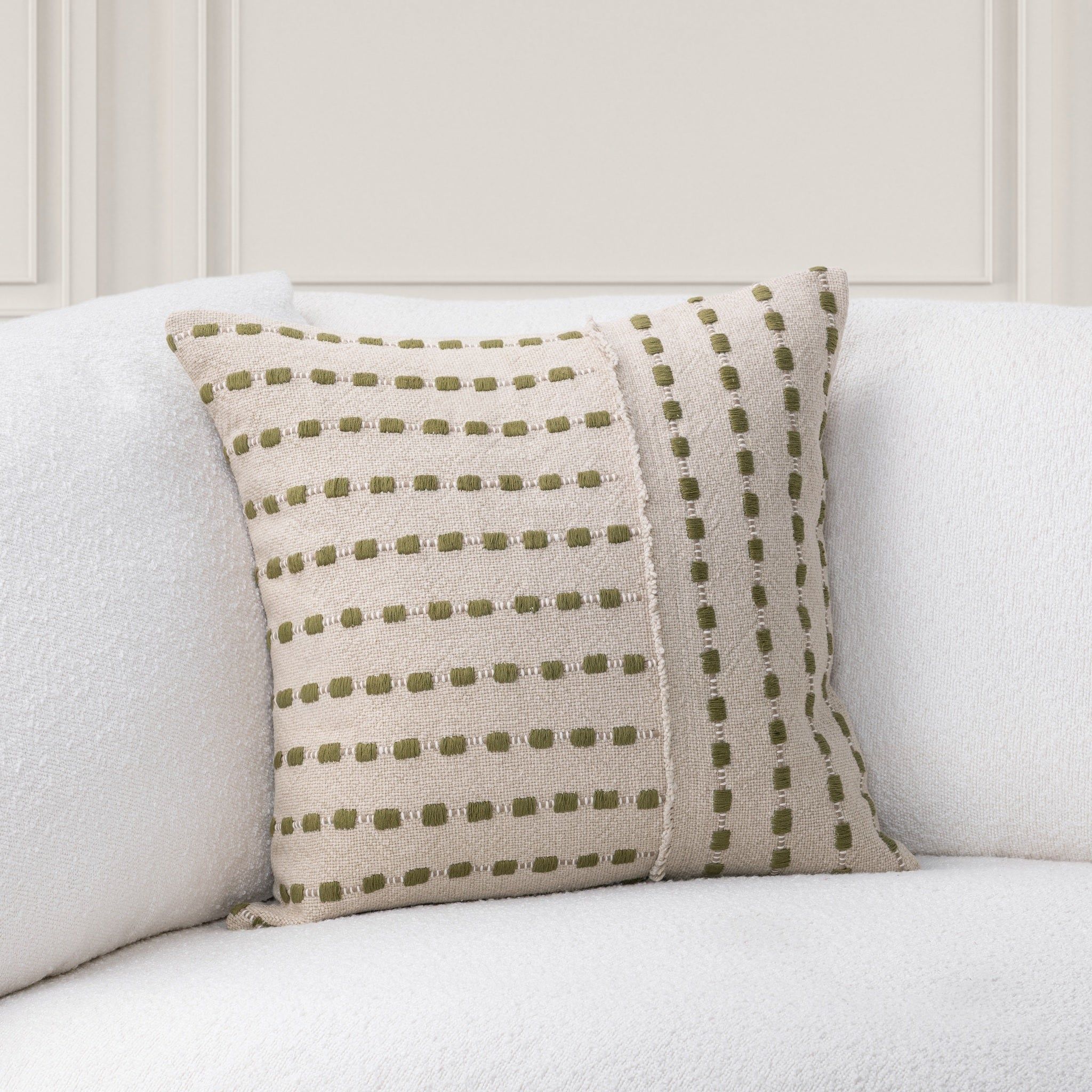 TD Katia 20" x 20" Pillow - Natural / Olive Green