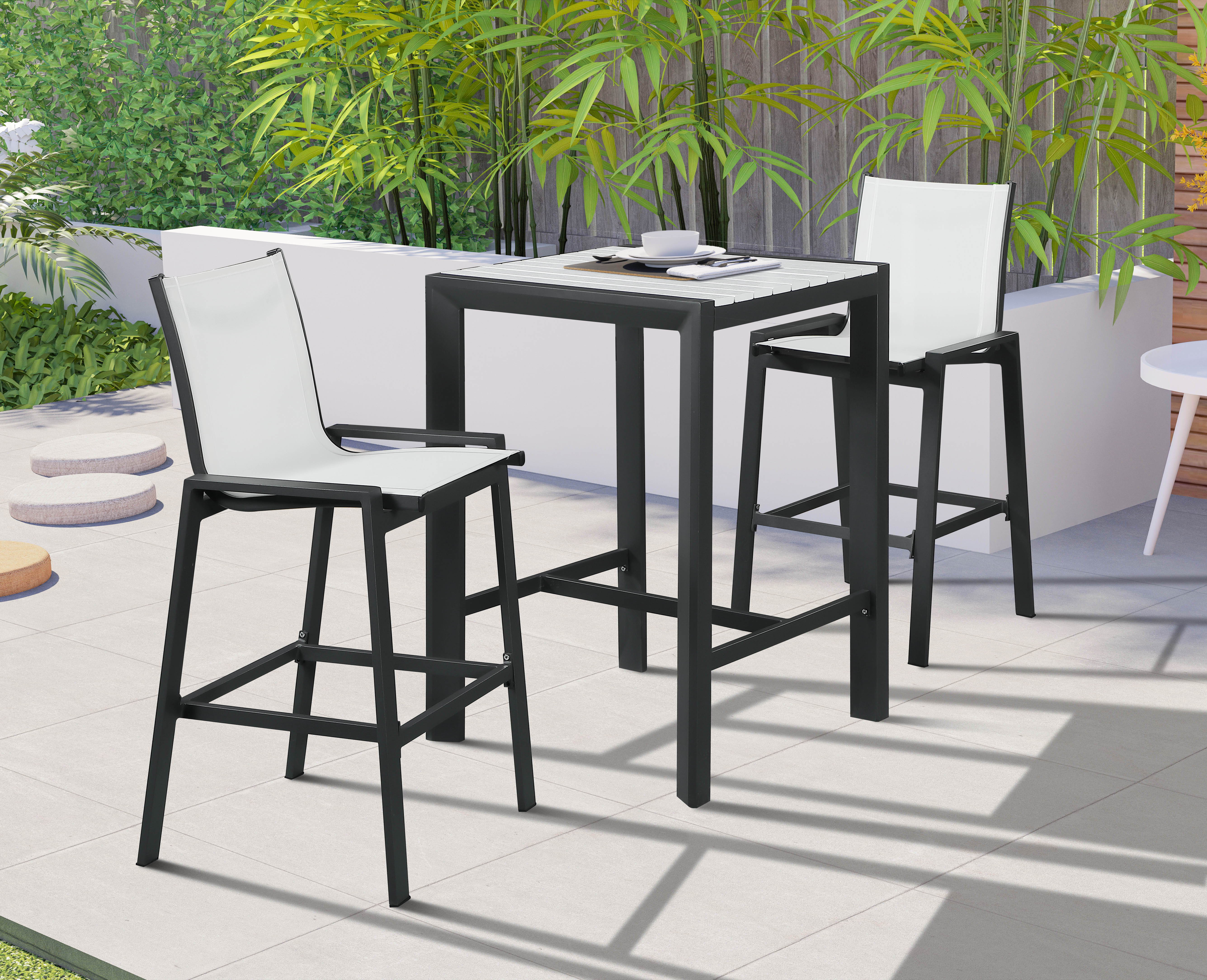 Nizuc - Outdoor Patio Barstool (Set of 2)