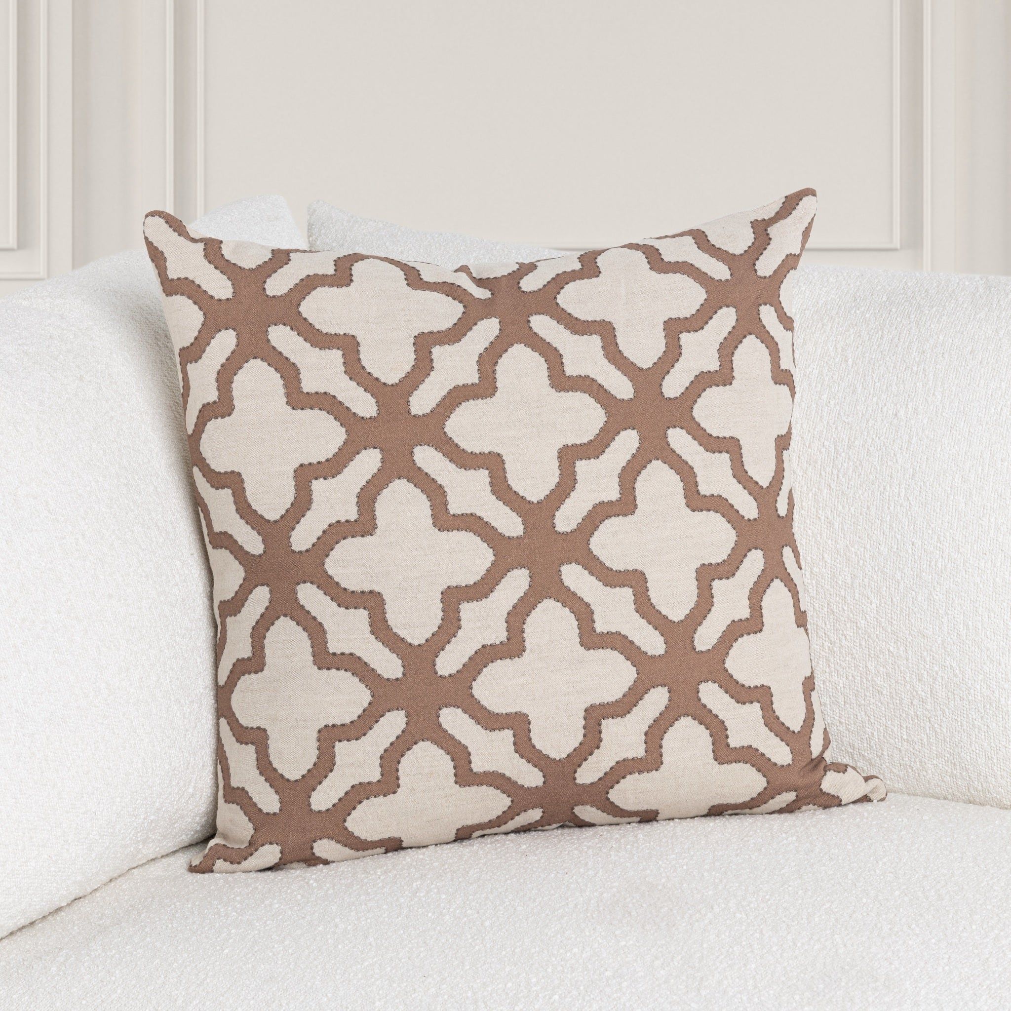 Lineage - Mullan 22" x 22"Pillow - Frothed Brown