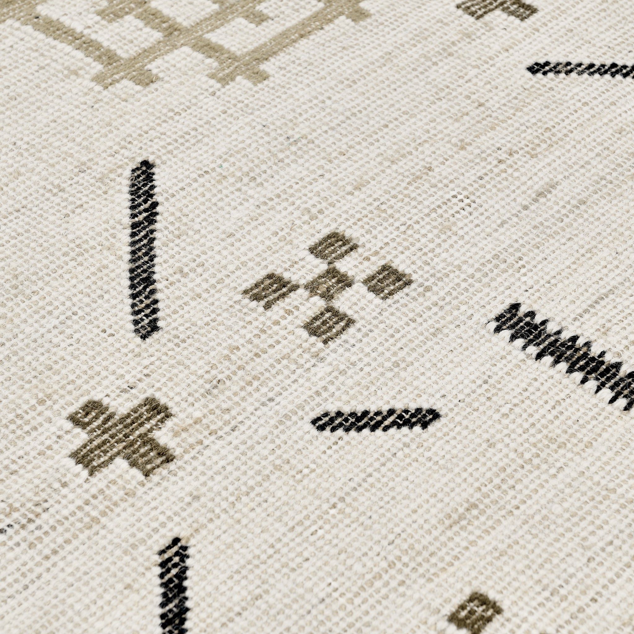 Belfast Caviar - Area Rug
