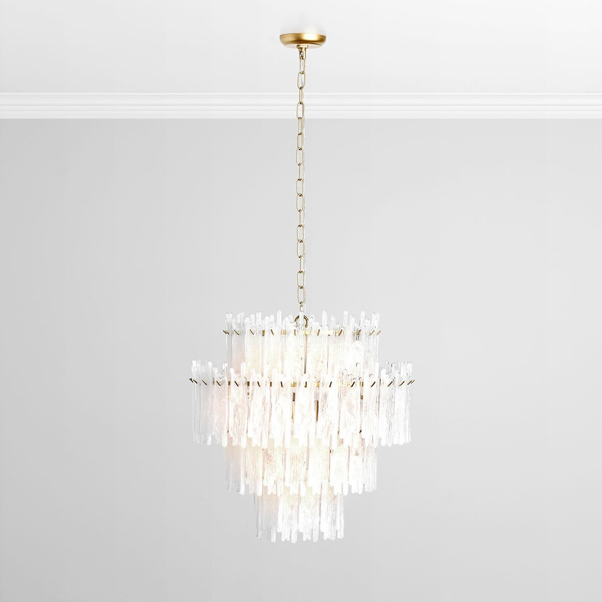 Everly - Chandelier - Clear/White