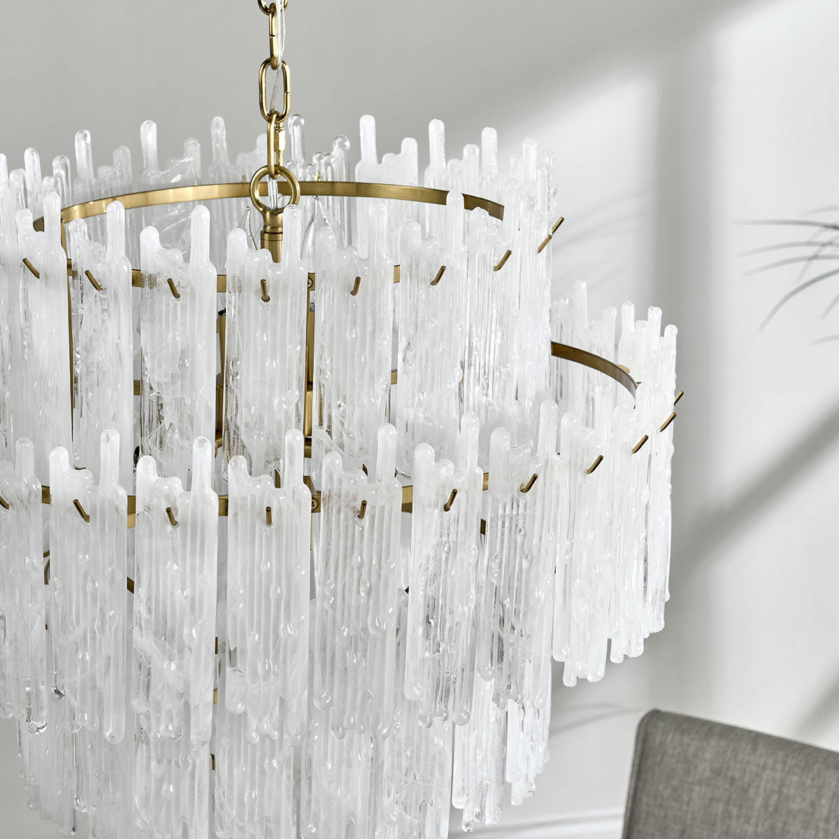 Everly - Chandelier - Clear/White