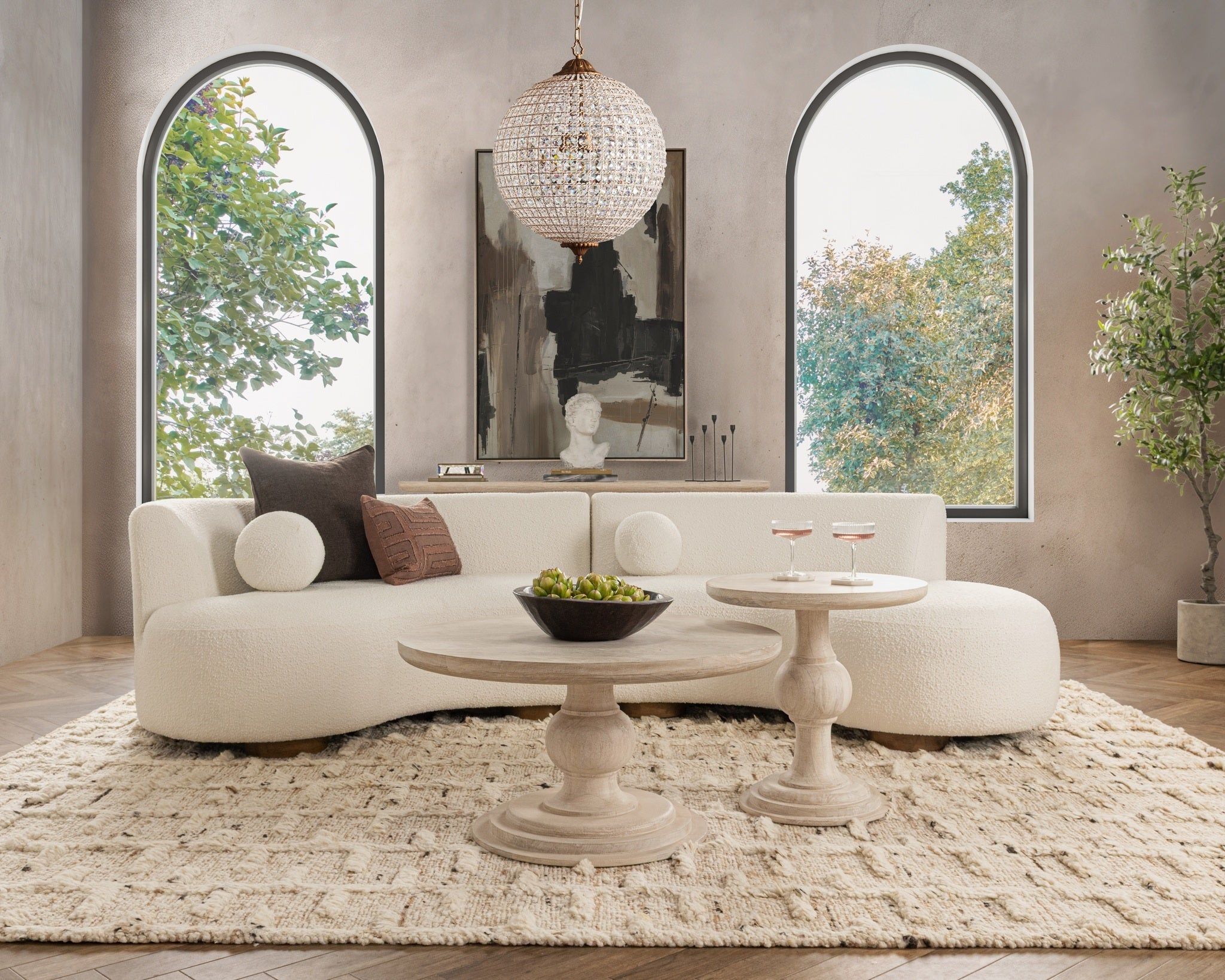 Hera - Round Table
