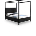 Kelly - Bed