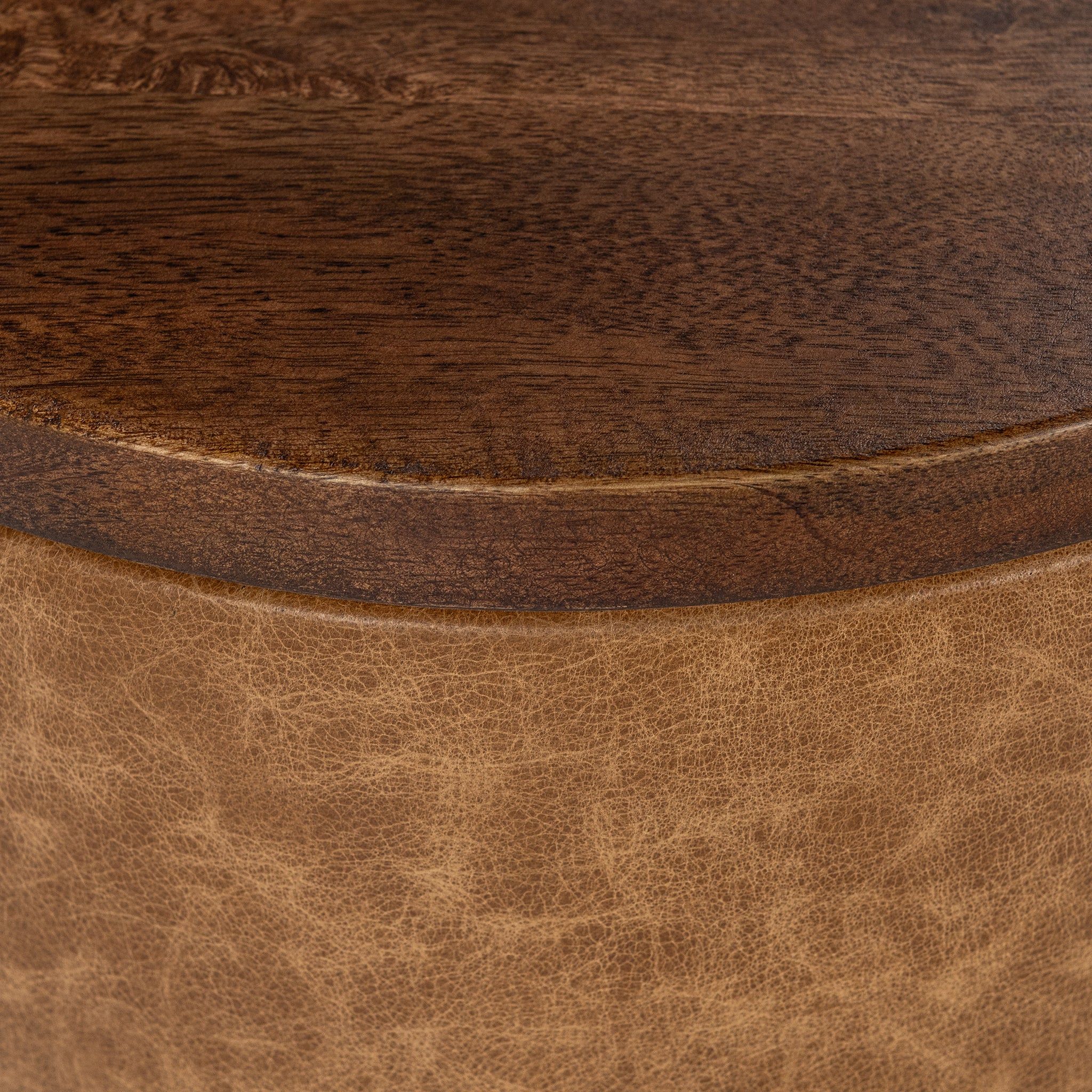 Andra - Accent Table