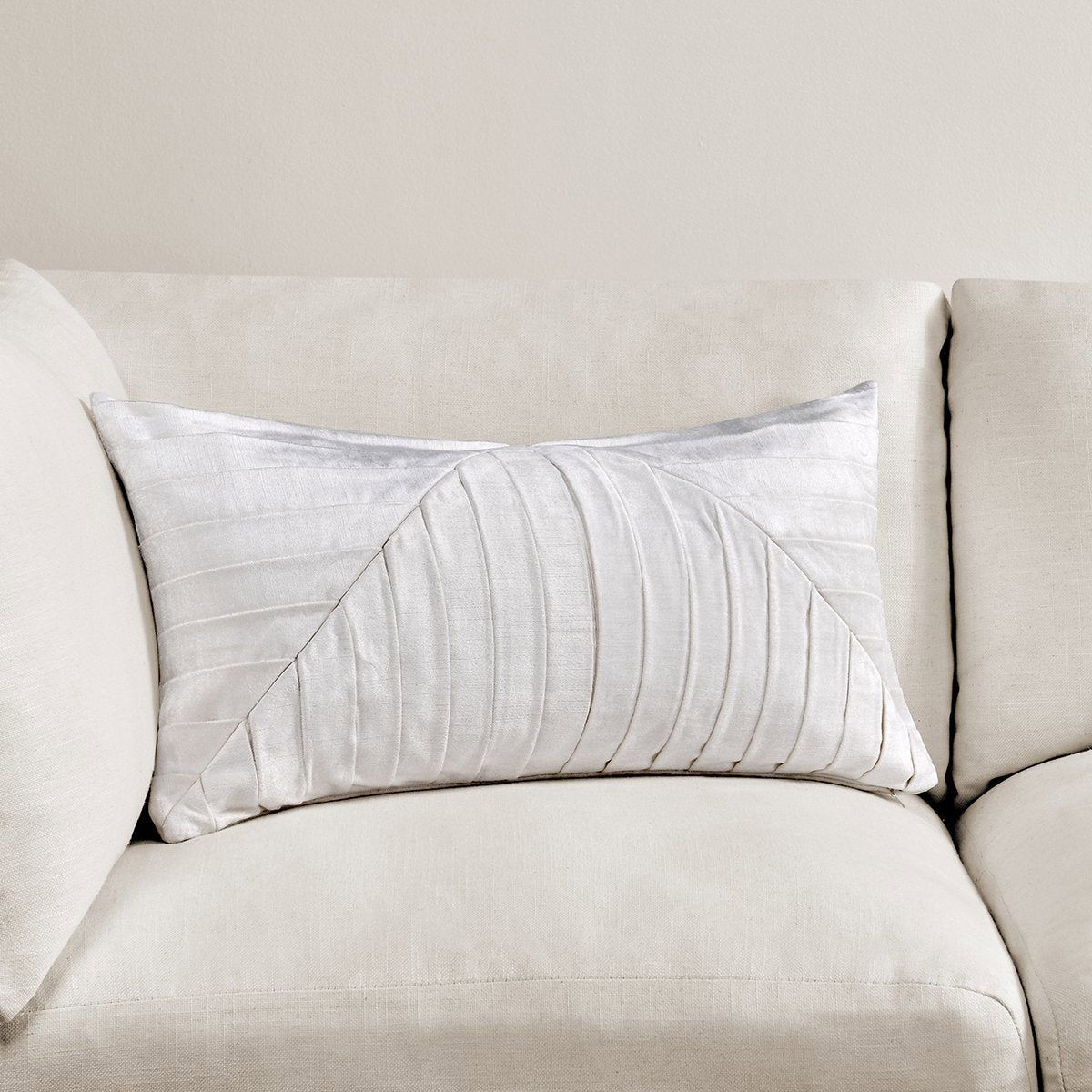 Aubry - DV Pillow - Select Living Furniture - Accent Pillows - Villa - V240121 - Ivory - Aubry - DV Pillow -