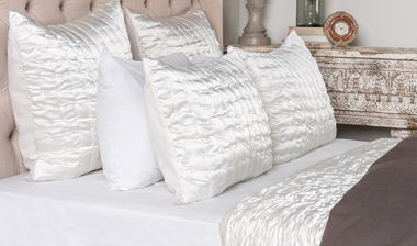 Aura - Quilt - Select Living Furniture - Quilts & Shams - Villa - V011821 - Ivory -Queen - Aura - Quilt -