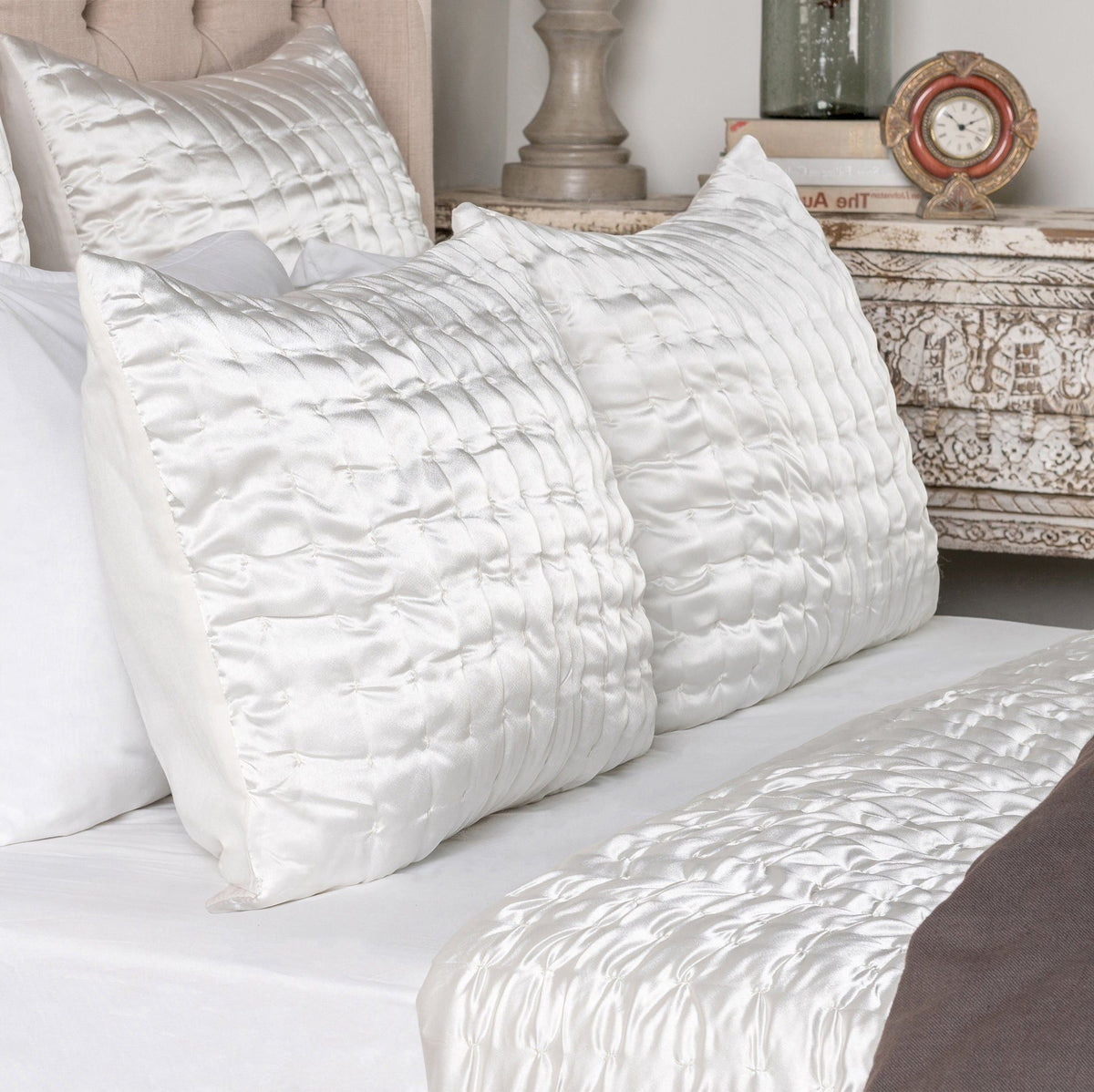 Aura - Quilt - Select Living Furniture - Quilts & Shams - Villa - V011821 - Ivory -Queen - Aura - Quilt -