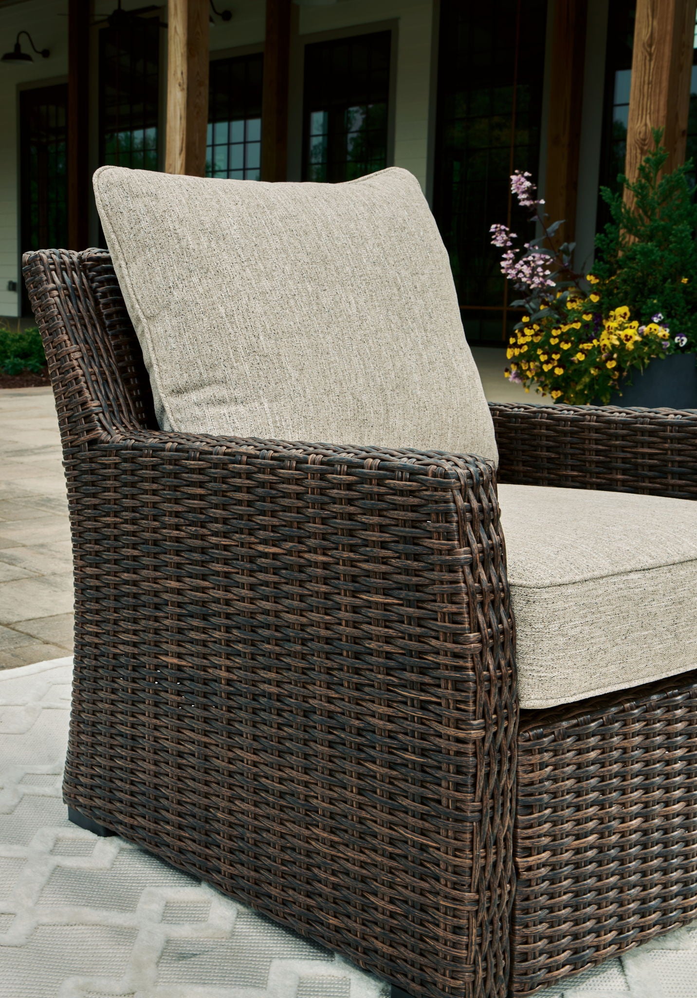 Brook Ranch - Lounge Chair With Cushion - Brown