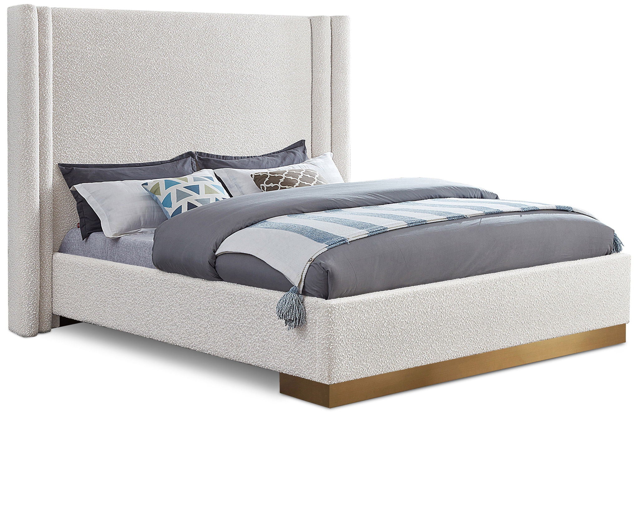 Halton - Bed