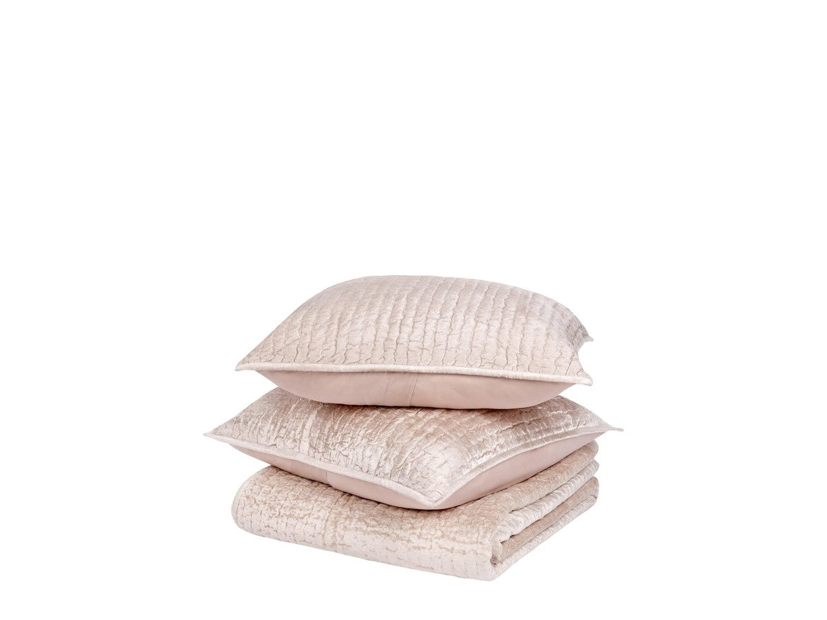 bari-velvet-quilt-bliss-pink-card.jpg