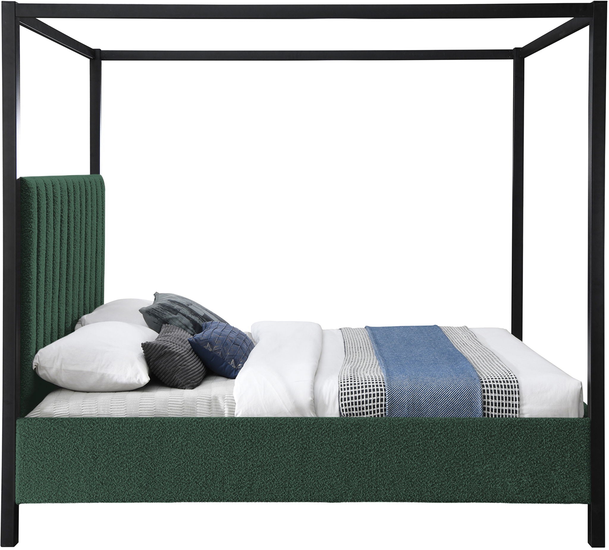 Kelly - Bed