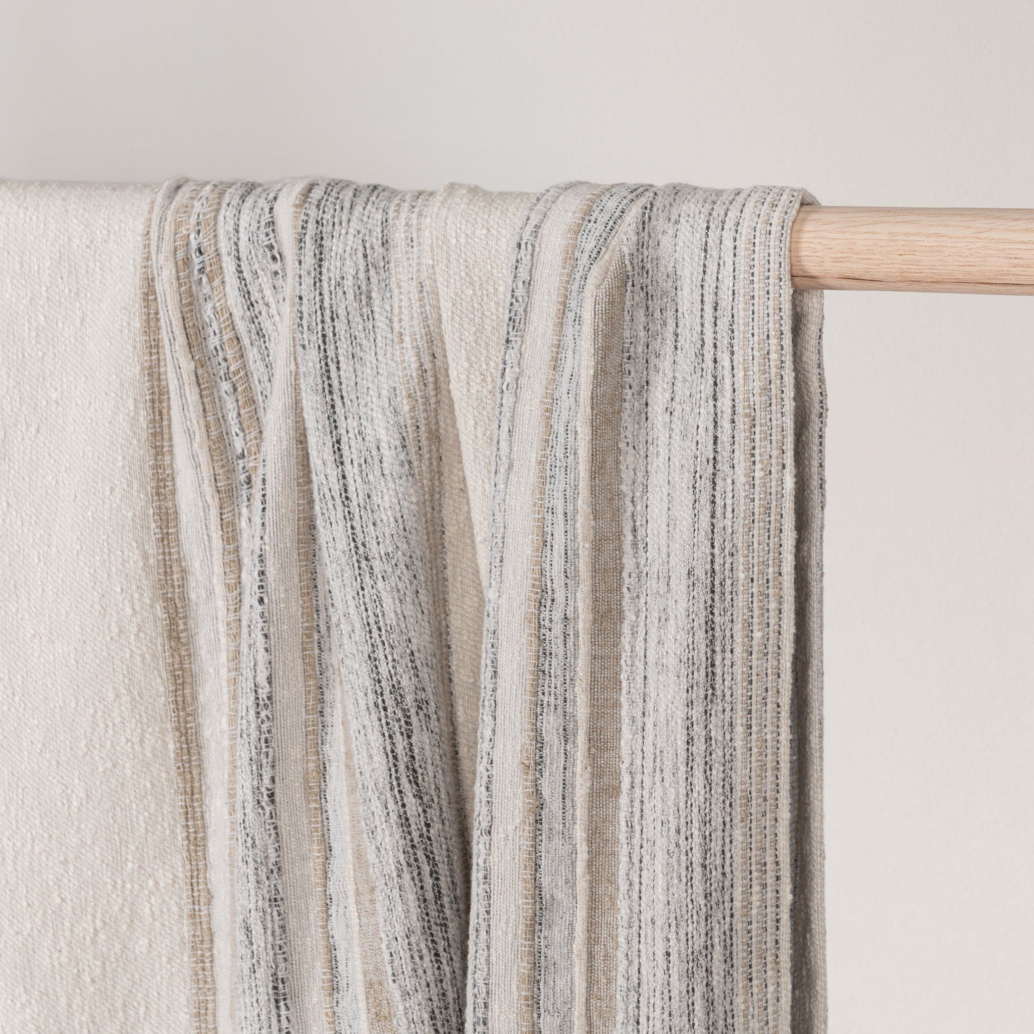 Rockport - 50" x 70" Throw - Ivory Multi