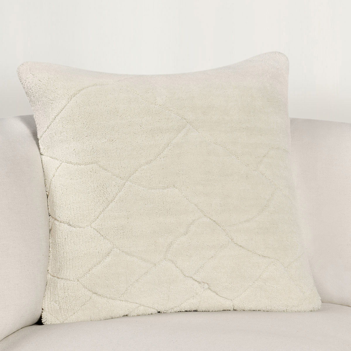 Mercer - 22" x 22" RN Pillow - Ivory - Select Living Furniture - Accent Pillows - Villa - V290163 - Mercer - 22" x 22" RN Pillow - Ivory -
